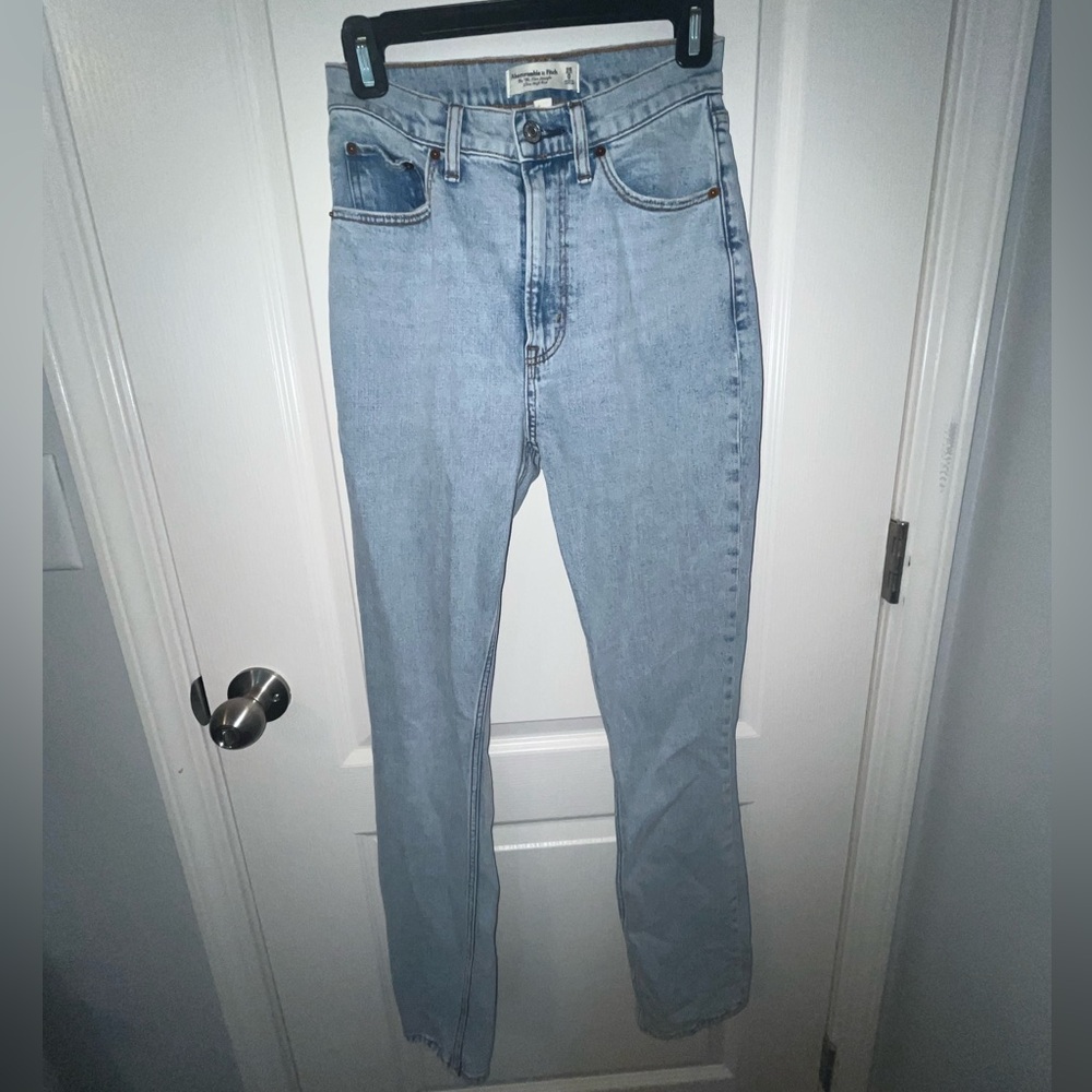 High Rise Light Wash Jeans